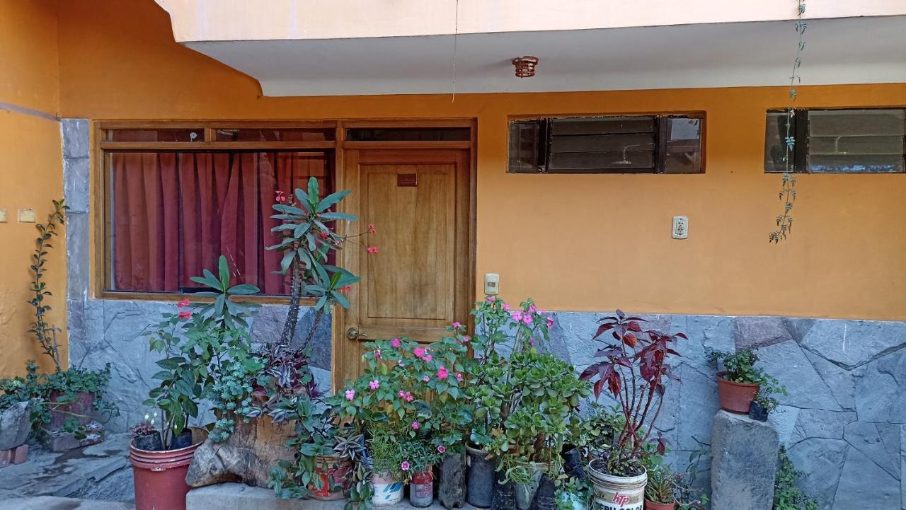 Los Apus Ollantaytambo Ngoại thất bức ảnh