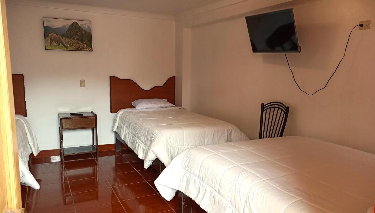 Los Apus Ollantaytambo Ngoại thất bức ảnh